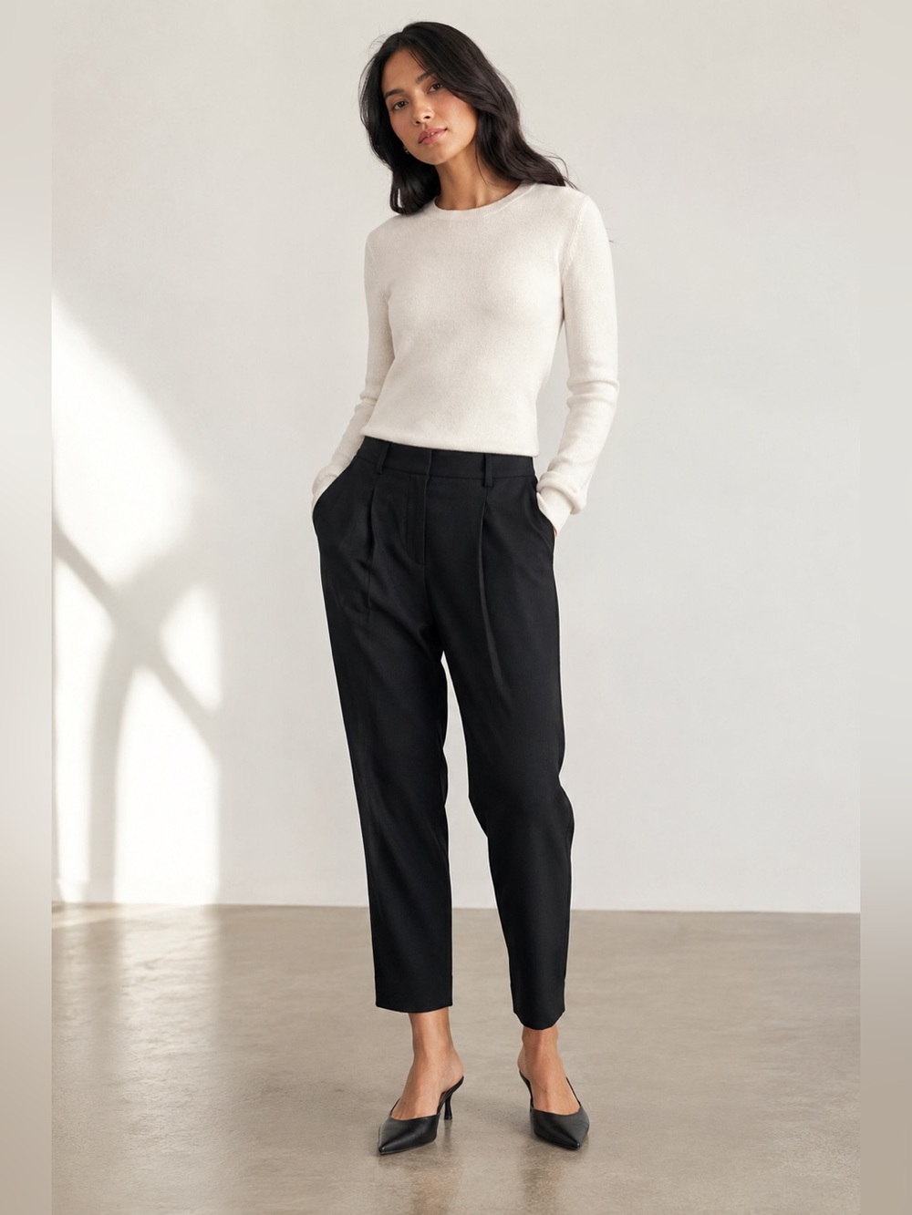Theory Pleated Wool Blend Ankle Trousers Black Career Pants Size 4